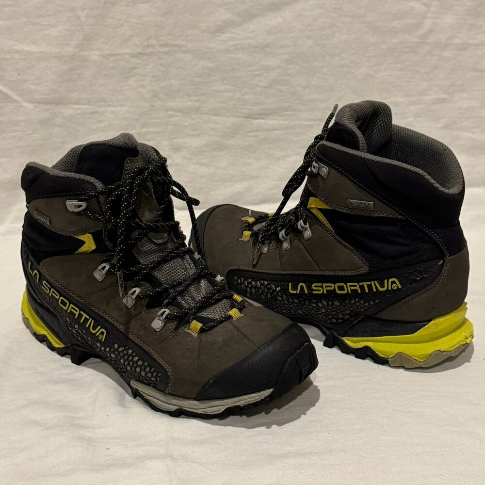 EUC La Sportiva Nucleo GTX Hiking Boot, sz 9